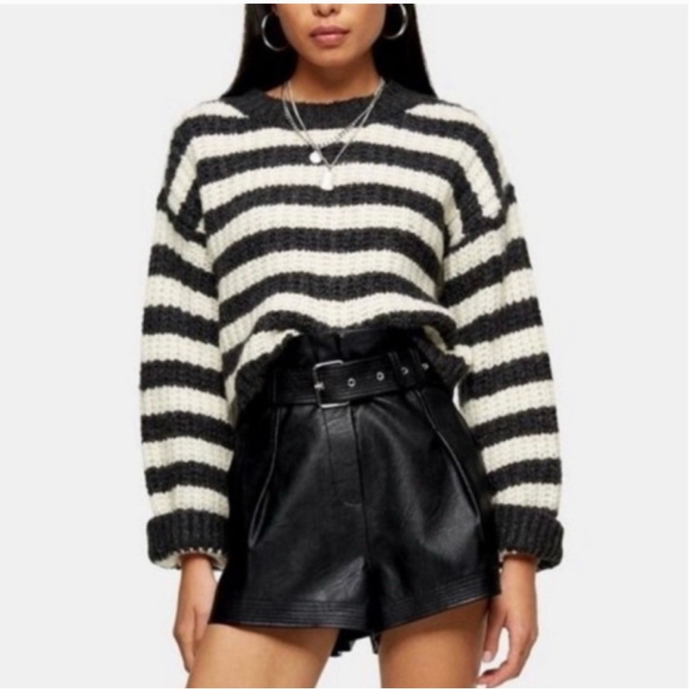 Topshop - NWT - Faux Leather Paper-bag High Waisted Belted Shorts - Size 8